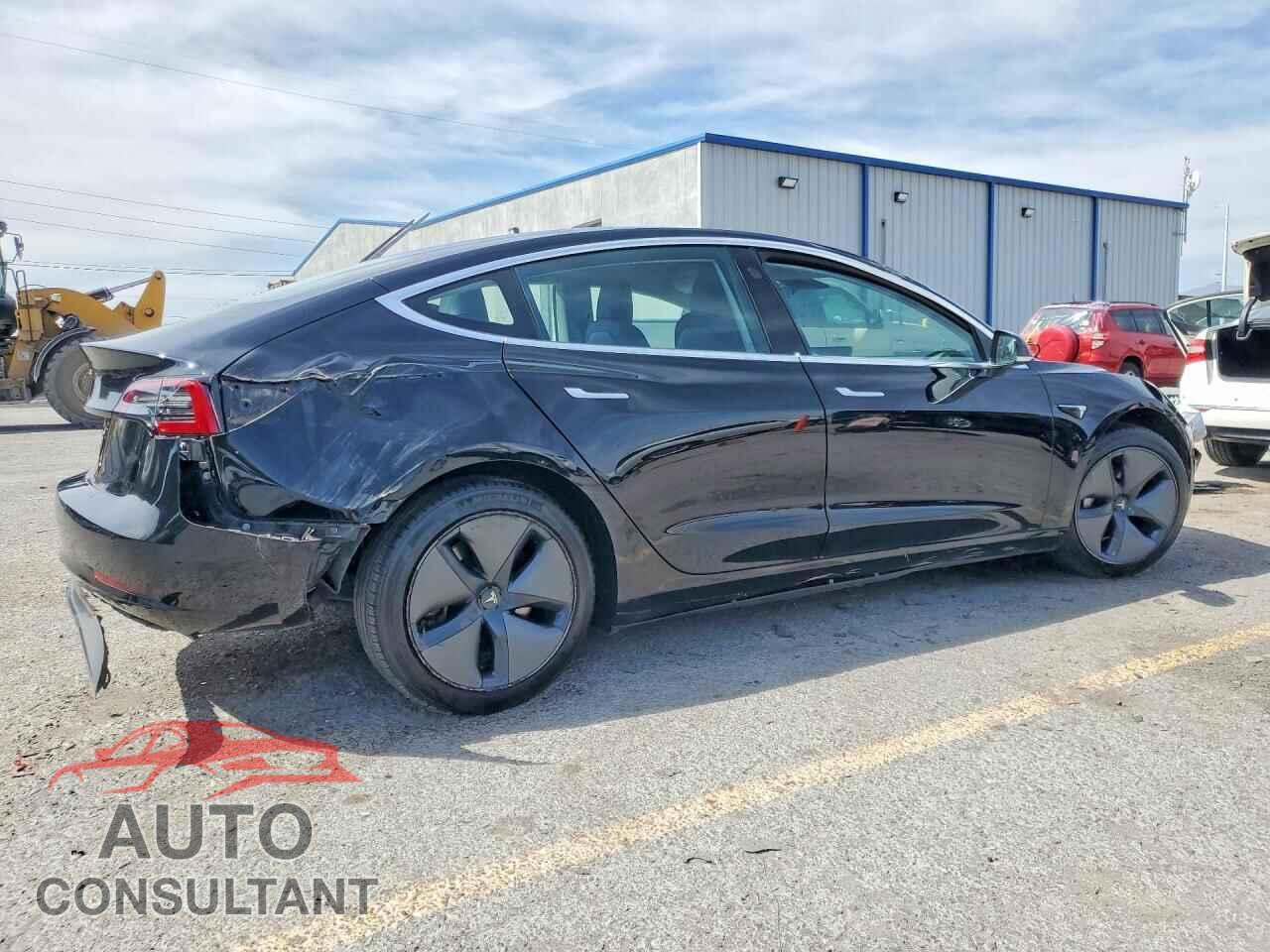 TESLA MODEL 3 2018 - 5YJ3E1EA5JF045167