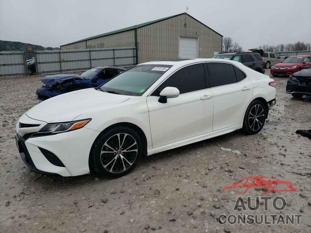 TOYOTA CAMRY 2018 - JTNB11HK7J3000381