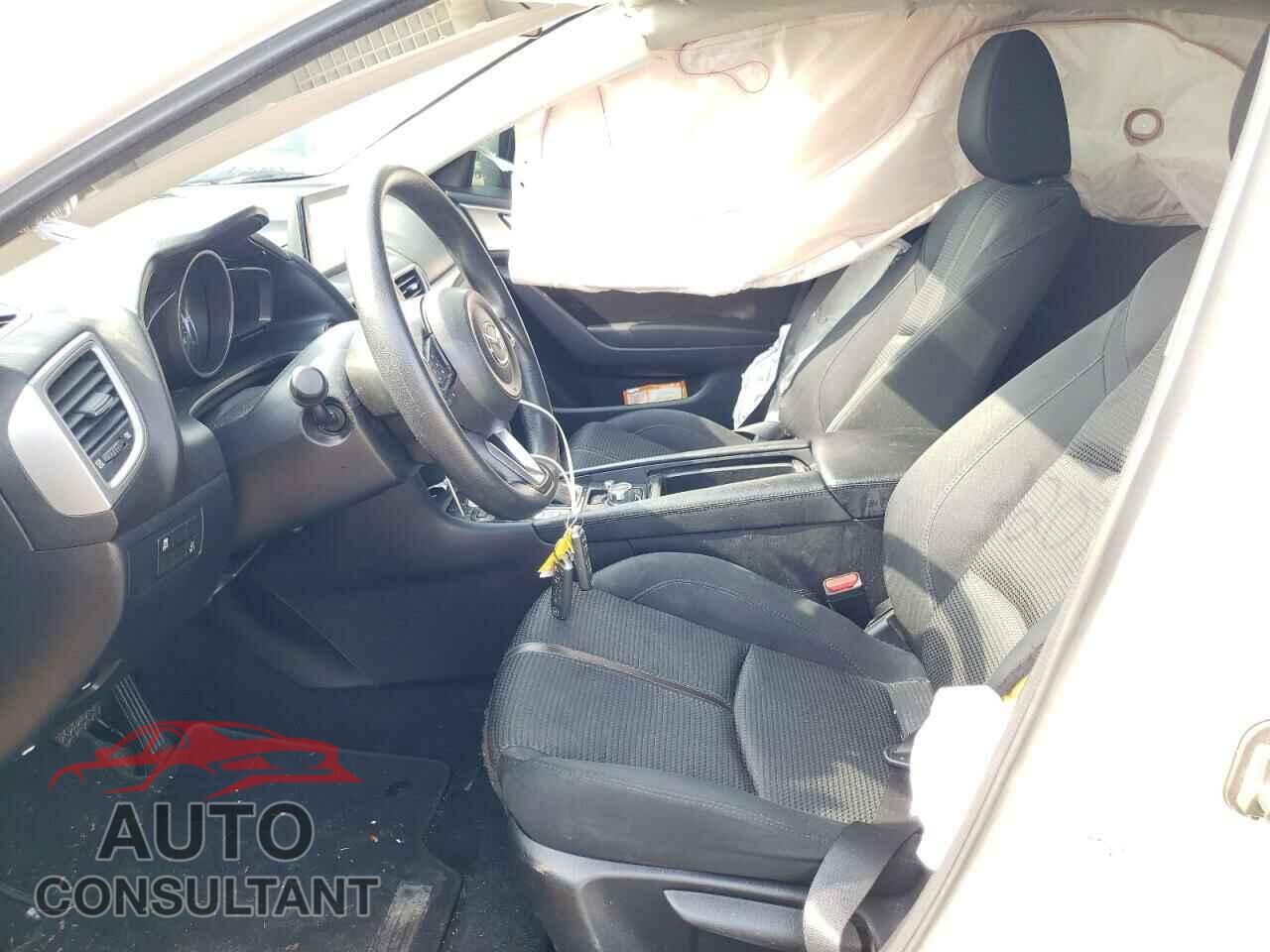 MAZDA 3 2017 - 3MZBN1U77HM120763