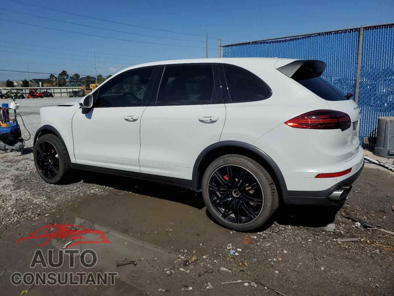 PORSCHE CAYENNE 2015 - WP1AC2A21FLA81202
