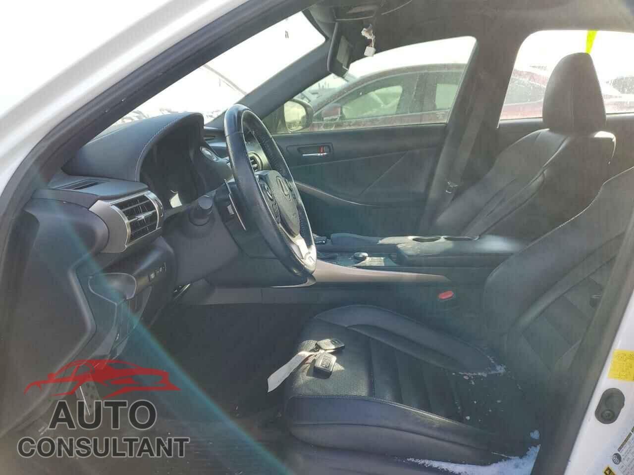 LEXUS IS 2015 - JTHCF1D28F5020200