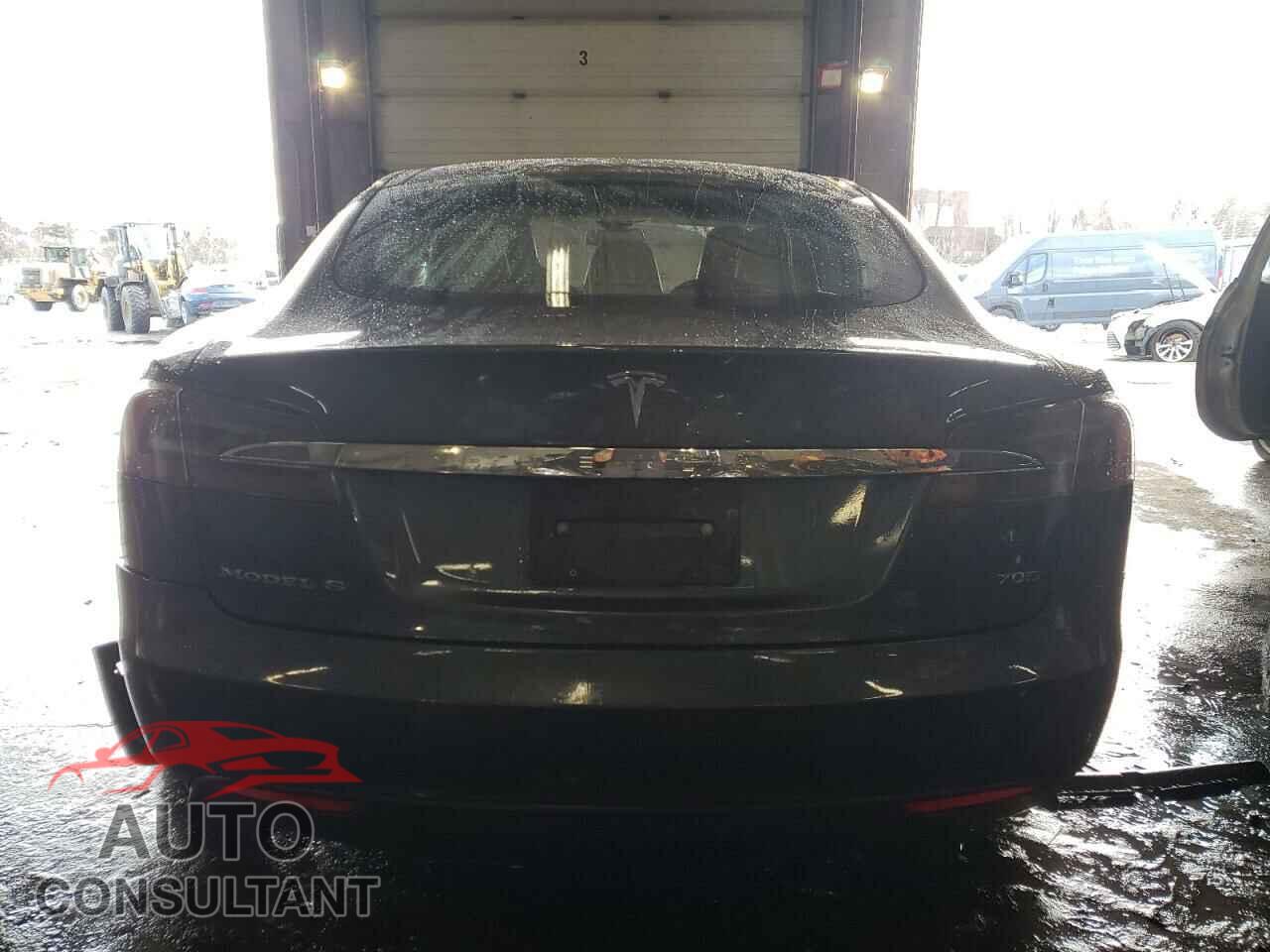 TESLA MODEL S 2015 - 5YJSA1S26FF096544