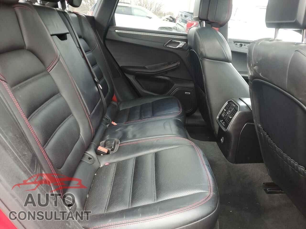 PORSCHE MACAN 2017 - WP1AG2A53HLB56323