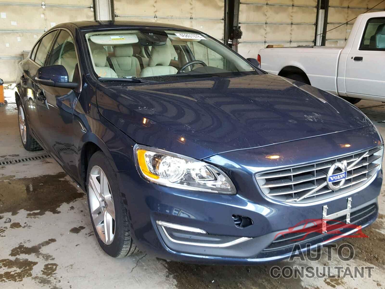 VOLVO S60 2015 - YV140MFKXF1336236