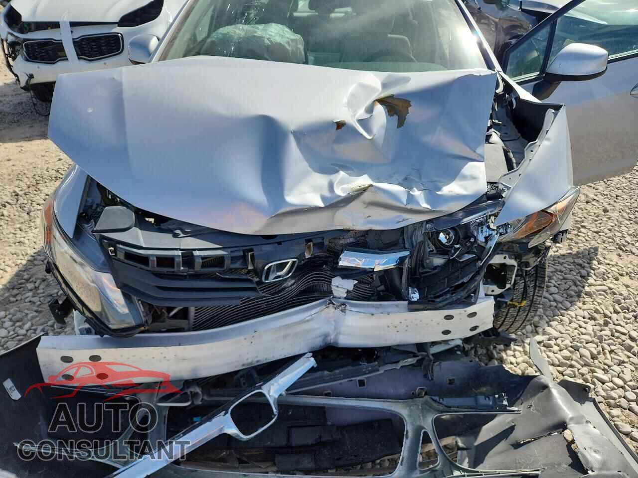 HONDA CIVIC 2012 - 2HGFB2F58CH538501