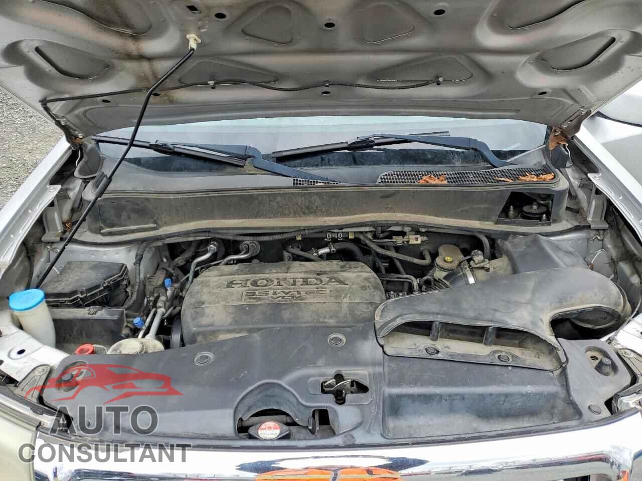 HONDA PILOT 2011 - 5FNYF3H57BB045752