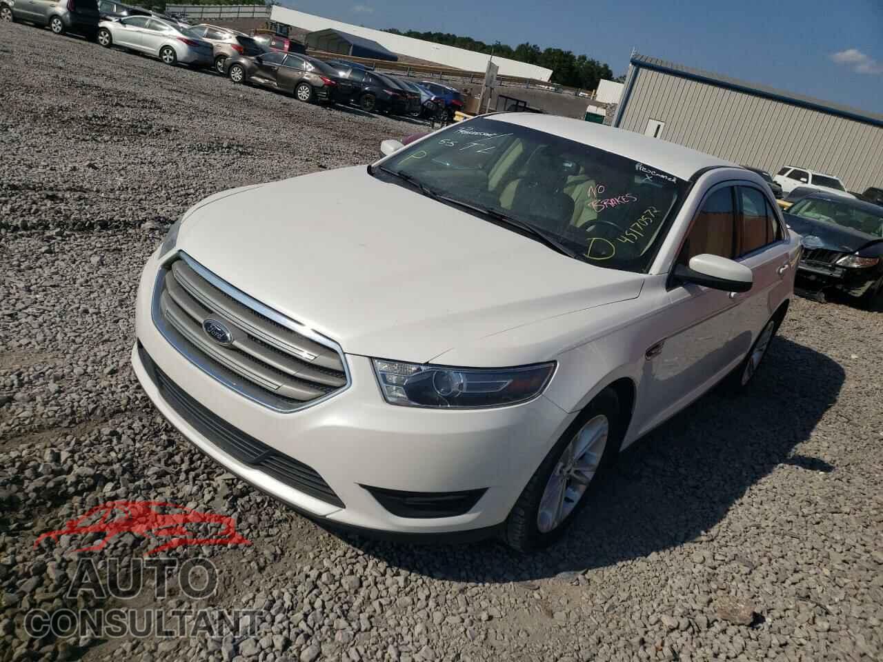 FORD TAURUS 2017 - 1FAHP2E82HG128614