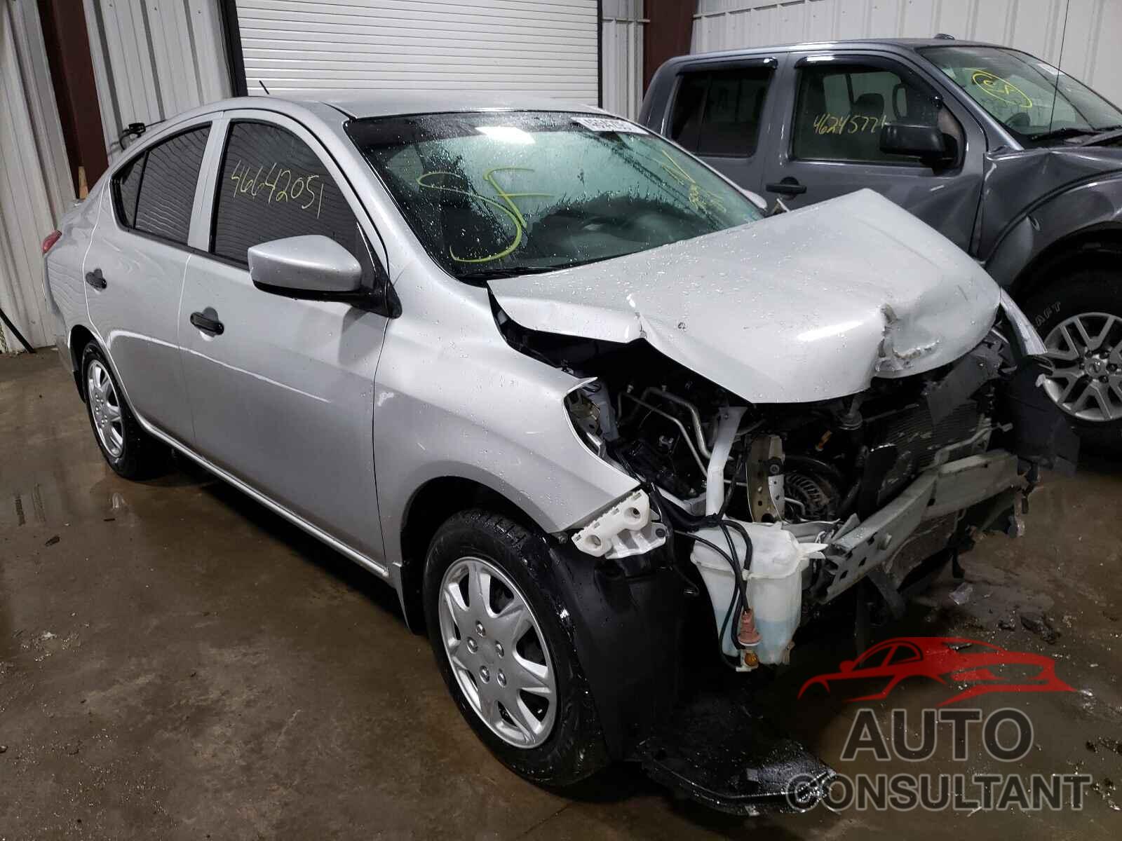 NISSAN VERSA 2018 - 3N1CN7AP4JL860235