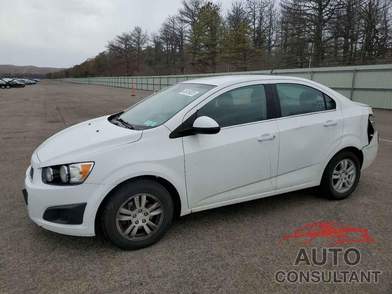 CHEVROLET SONIC 2012 - 1G1JC5SH6C4128261