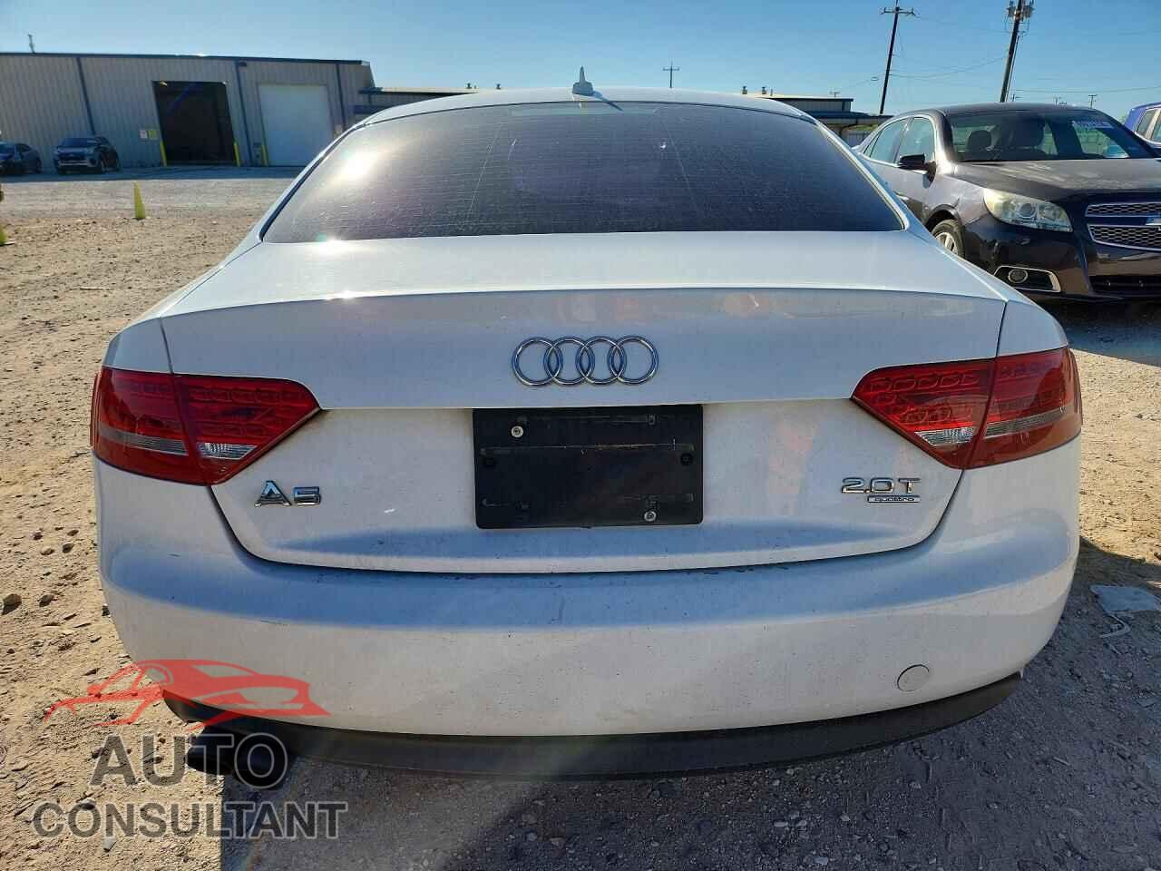 AUDI A5 2011 - WAURFAFR0BA086017