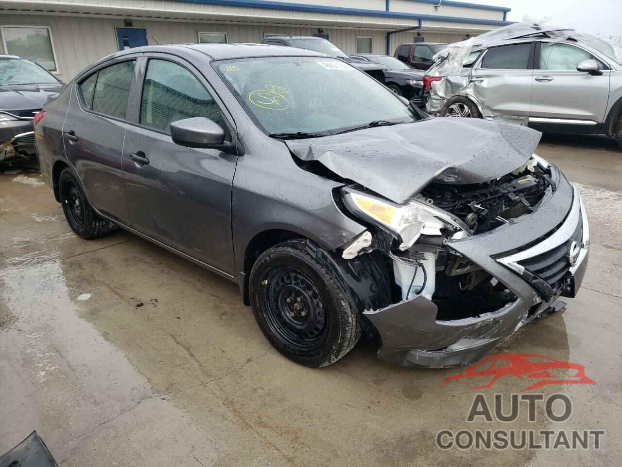 NISSAN VERSA 2017 - 3N1CN7AP0HL819983