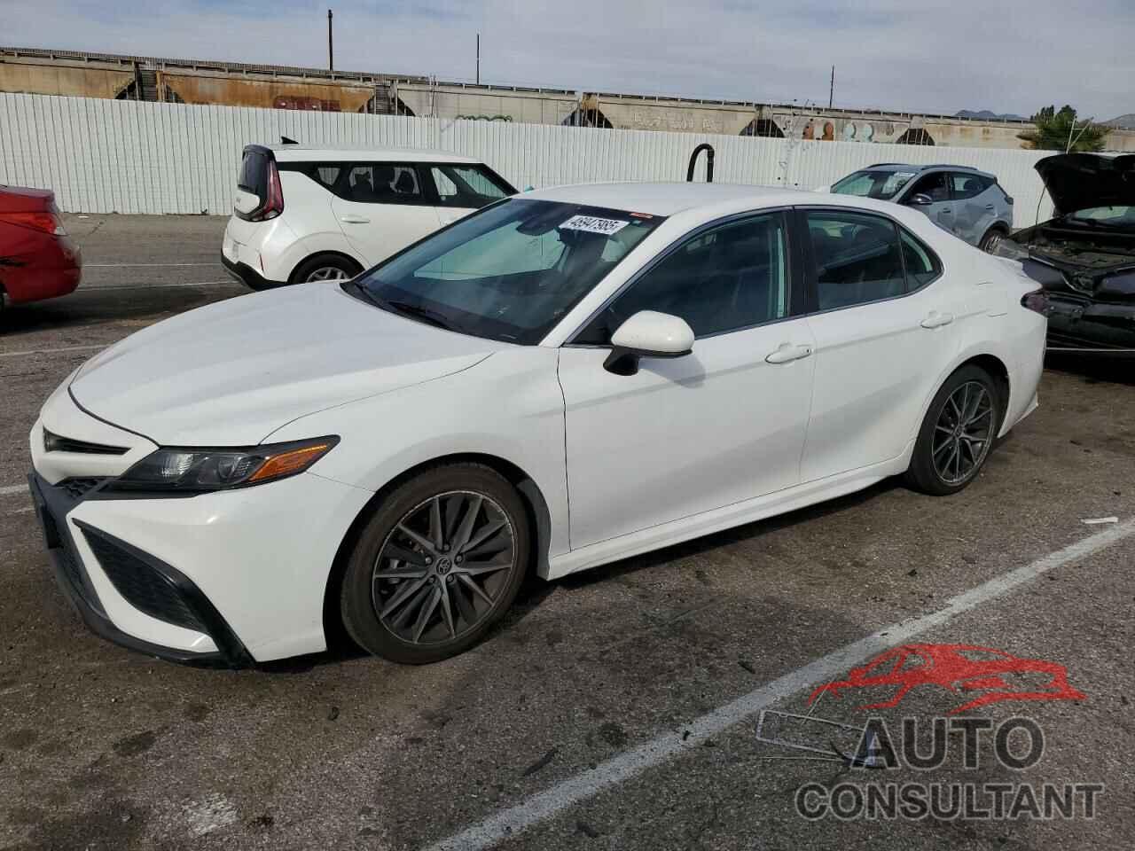 TOYOTA CAMRY 2021 - 4T1G11AK9MU557534