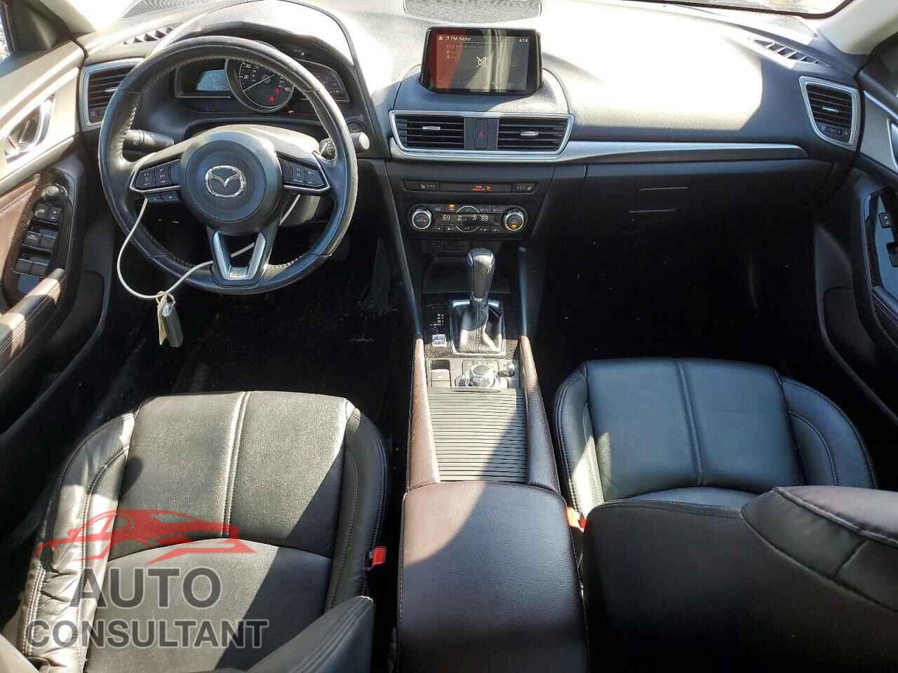MAZDA 3 2017 - 3MZBN1V74HM113123