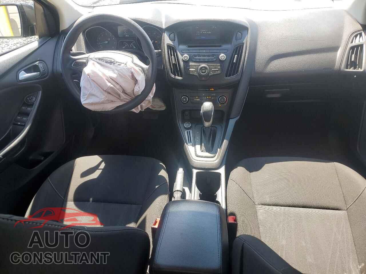 FORD FOCUS 2017 - 1FADP3F23HL315754