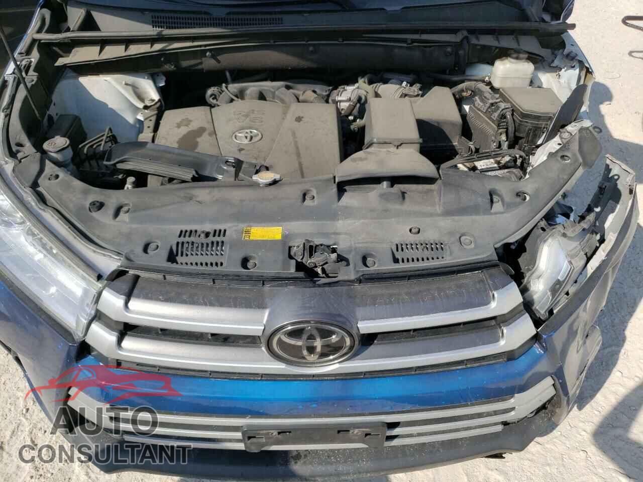 TOYOTA HIGHLANDER 2017 - 5TDJZRFH1HS435890
