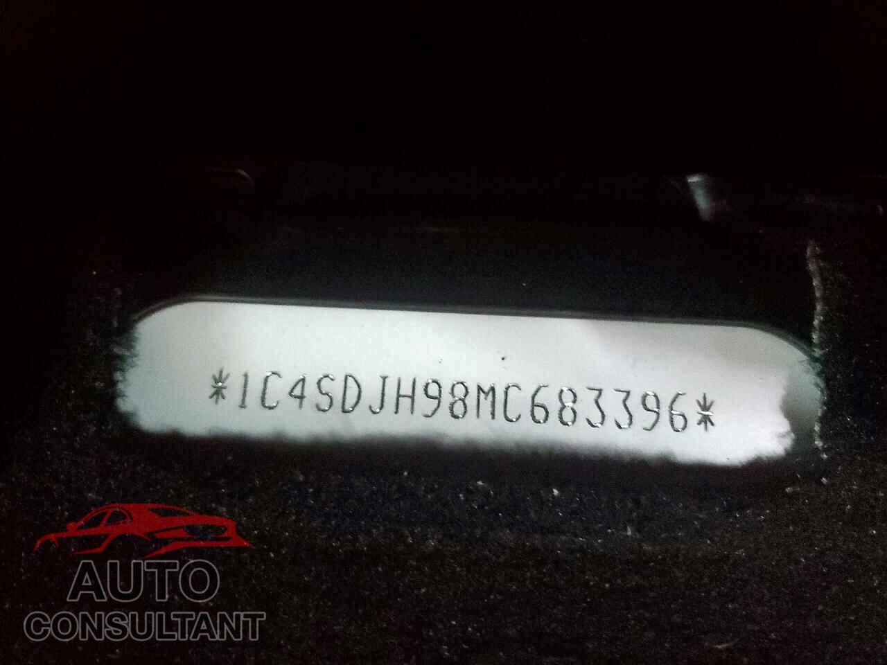 DODGE DURANGO 2021 - 1C4SDJH98MC683396