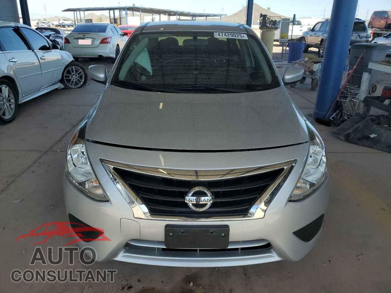 NISSAN VERSA 2019 - 3N1CN7AP3KL844819