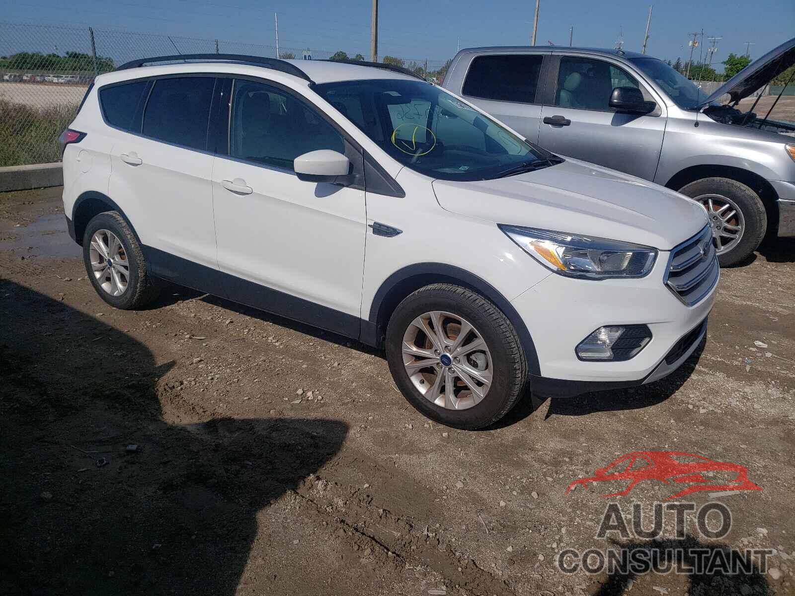 FORD ESCAPE 2018 - 1FMCU0GD6JUA35691