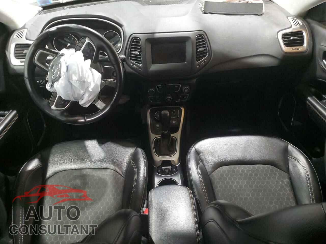 JEEP COMPASS 2018 - 3C4NJDBB3JT467488