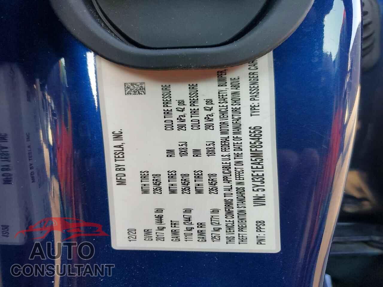 TESLA MODEL 3 2021 - 5YJ3E1EA5MF854656