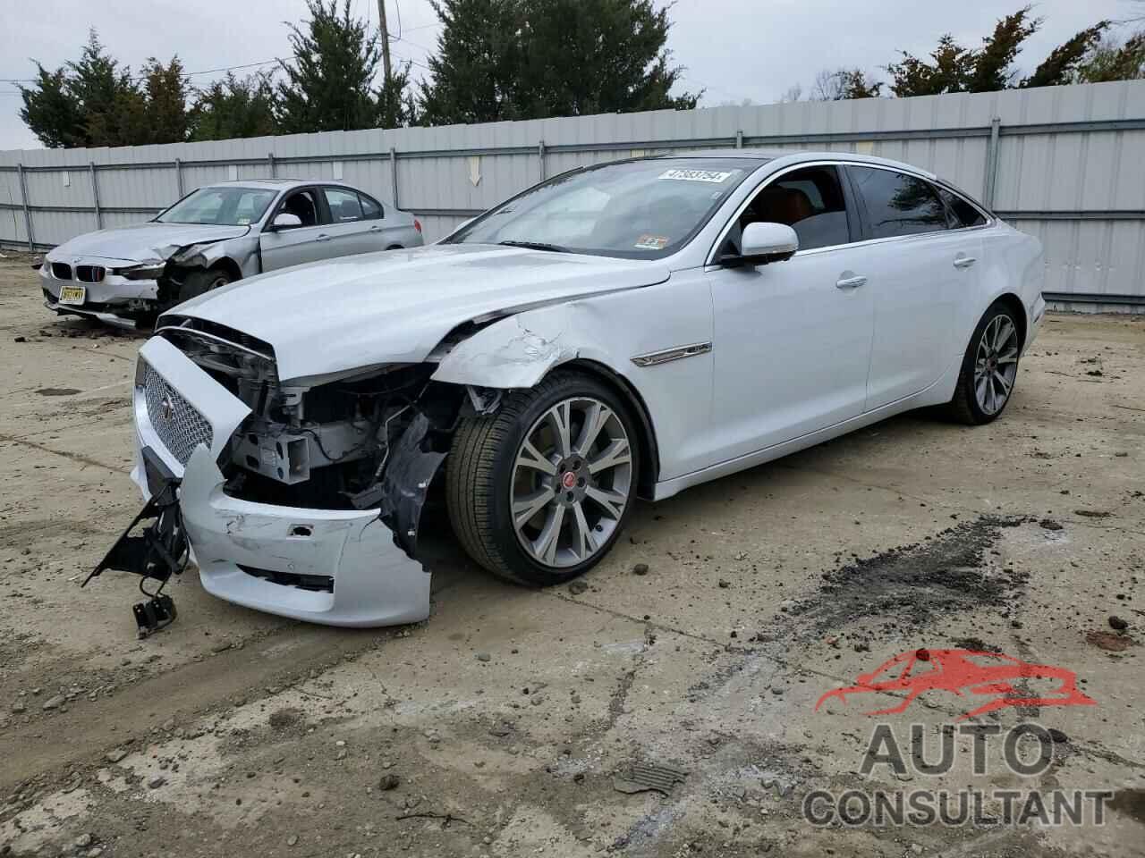 JAGUAR XJ 2017 - SAJWJ2GD1H8W07454