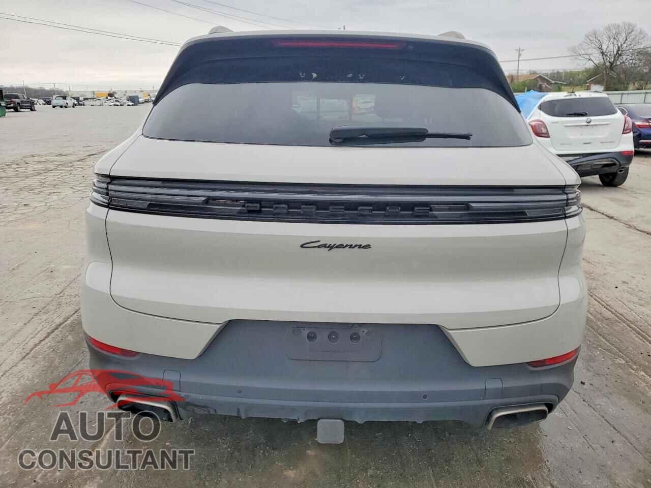 PORSCHE CAYENNE 2024 - WP1AA2AY4RDA08771