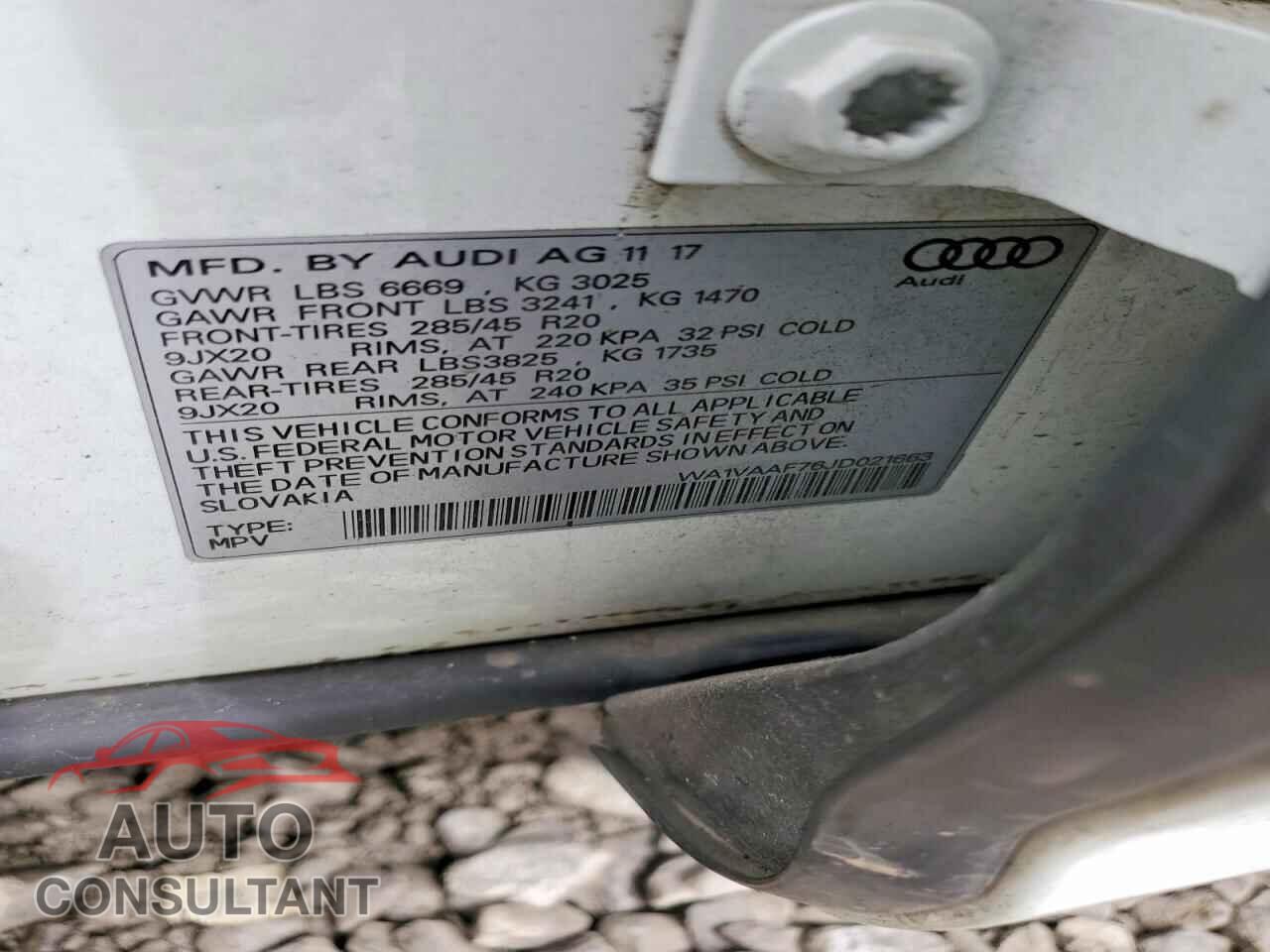 AUDI Q7 2018 - WA1VAAF76JD021663
