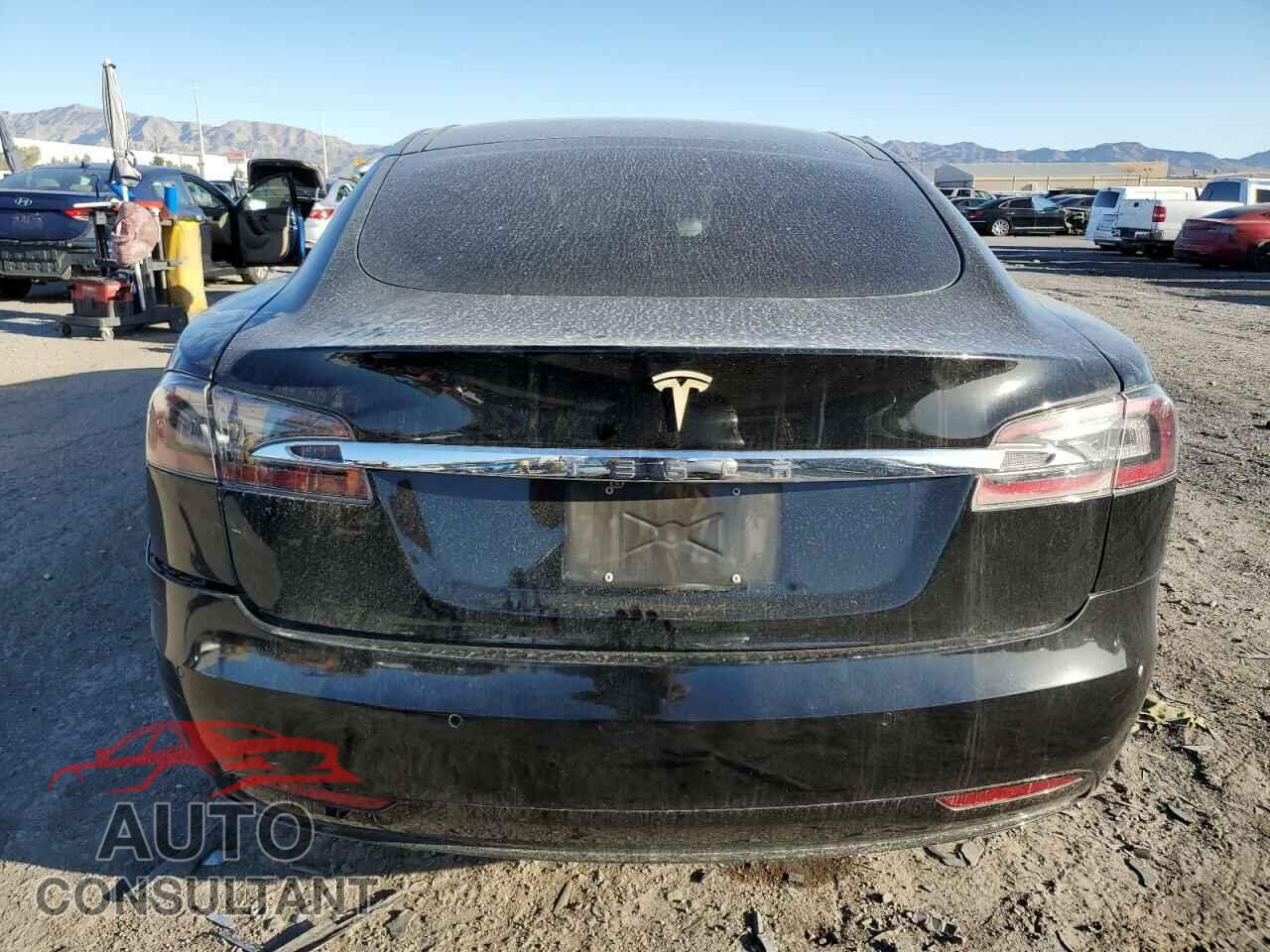 TESLA MODEL S 2016 - 5YJSA1E11GF158159