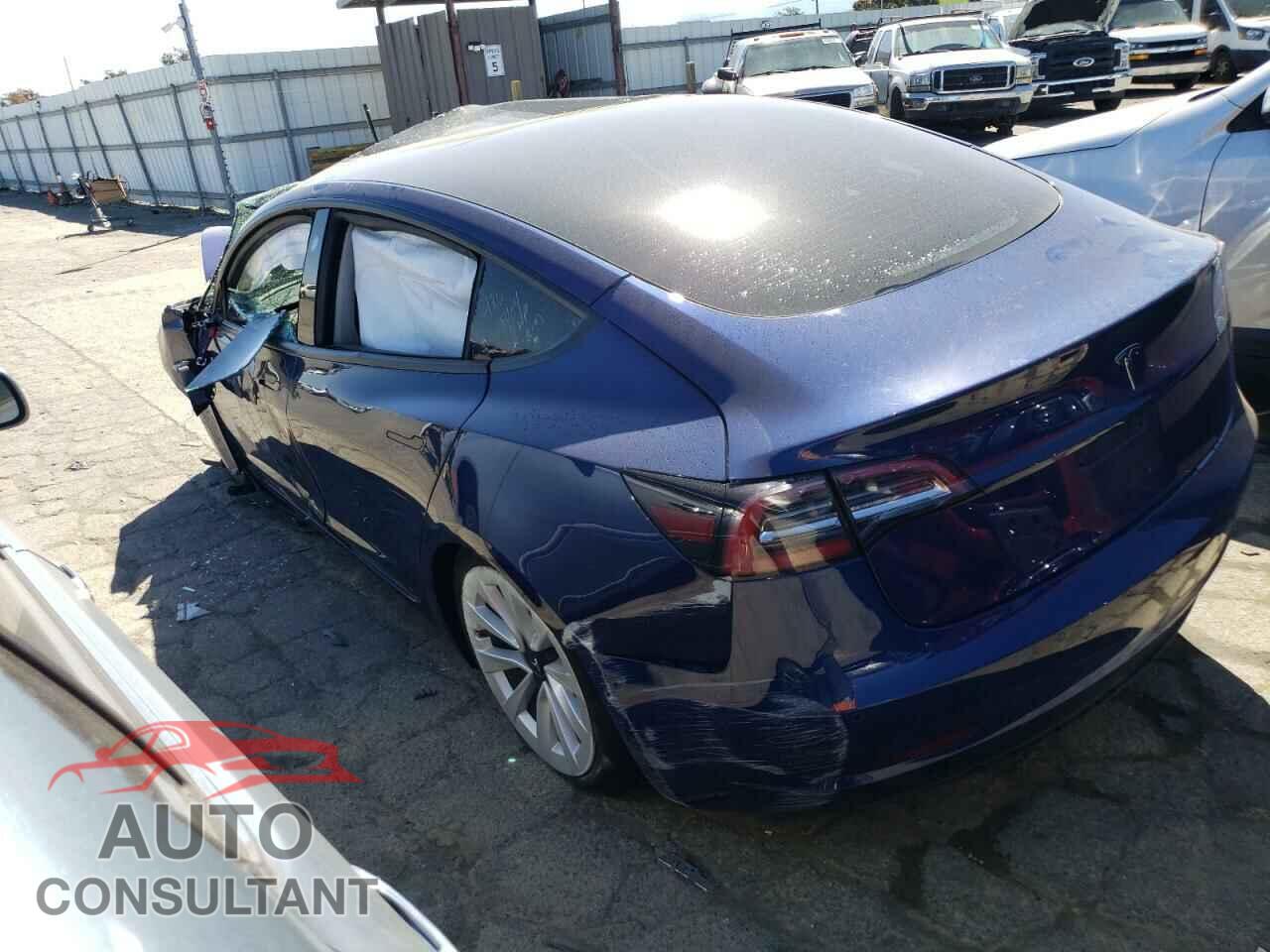 TESLA MODEL 3 2022 - 5YJ3E1EA0NF200097