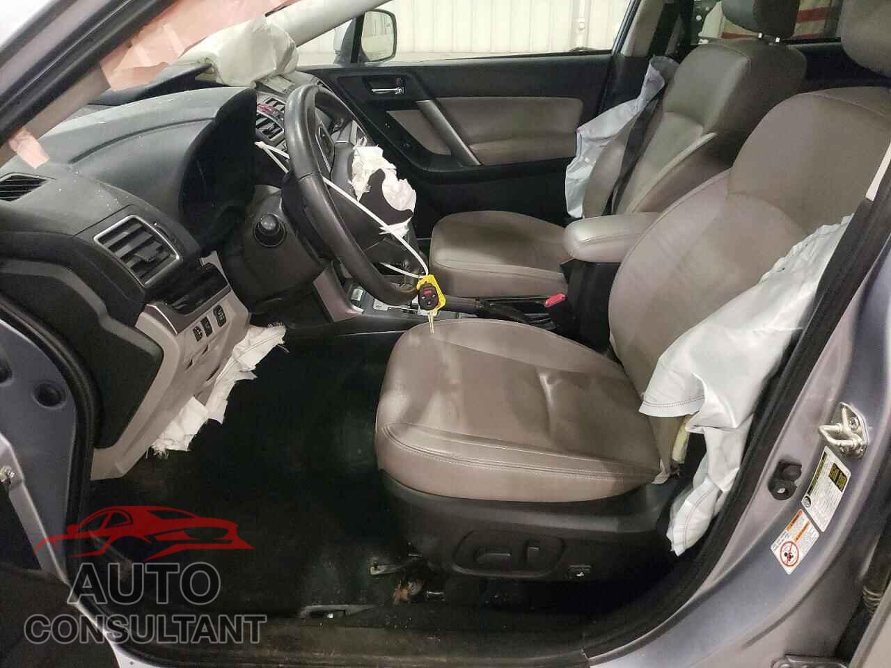 SUBARU FORESTER 2017 - JF2SJAJC7HH571102