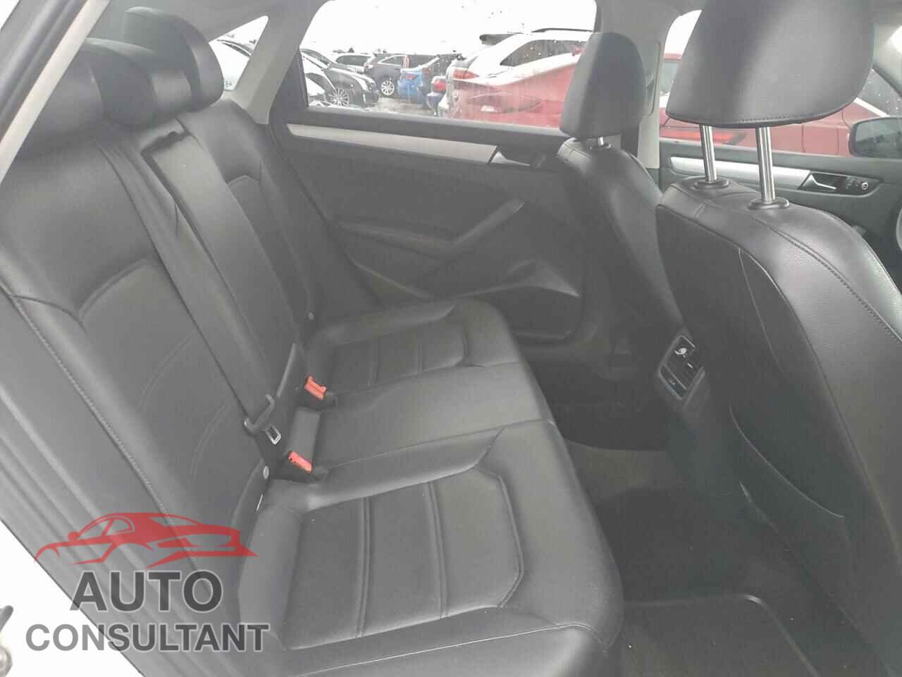 VOLKSWAGEN PASSAT 2013 - 1VWBP7A36DC123714