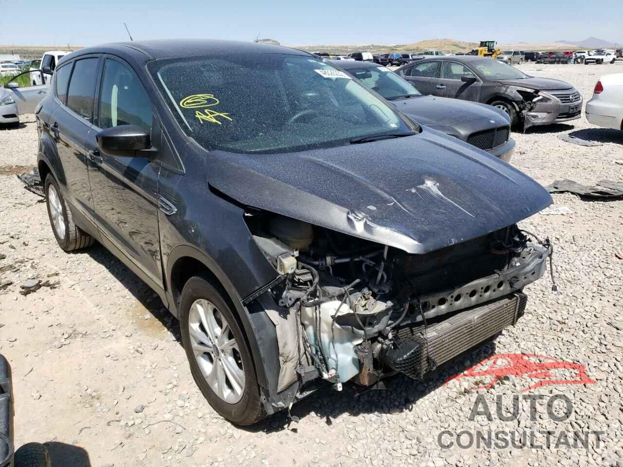 FORD ESCAPE 2017 - 1FMCU9G99HUA51488