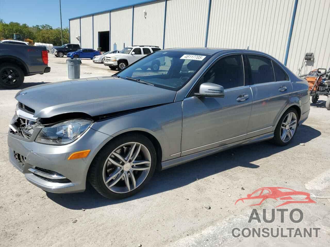 MERCEDES-BENZ C-CLASS 2013 - WDDGF8AB5DR244665