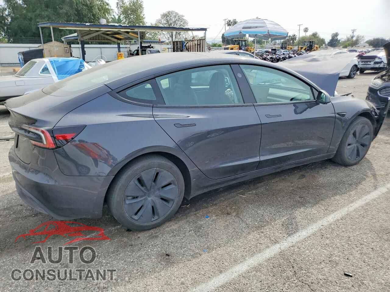 TESLA MODEL 3 2024 - 5YJ3E1EA0RF726865