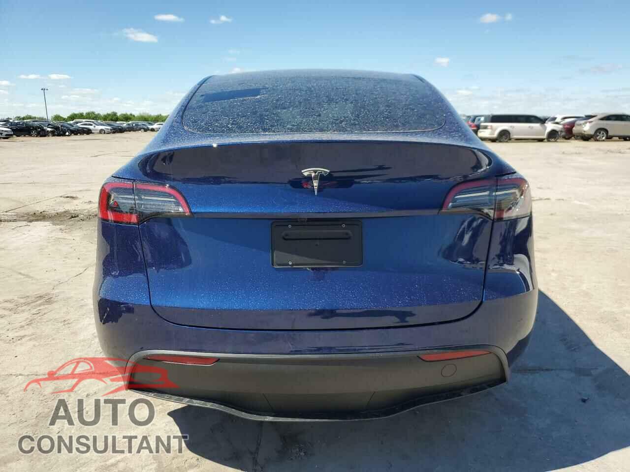 TESLA MODEL Y 2024 - 7SAYGDED7RF044189