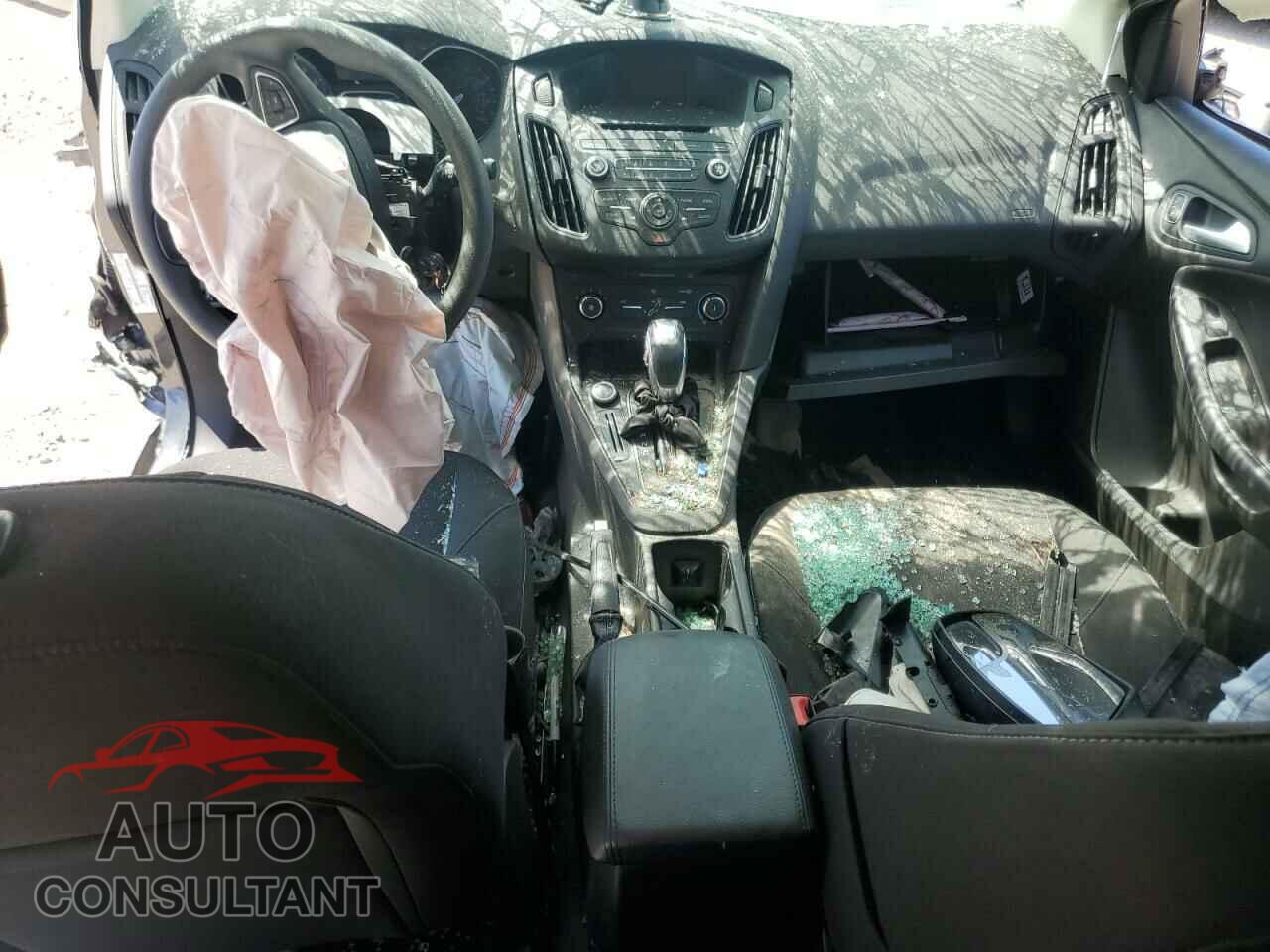 FORD FOCUS 2016 - 1FADP3F22GL373790