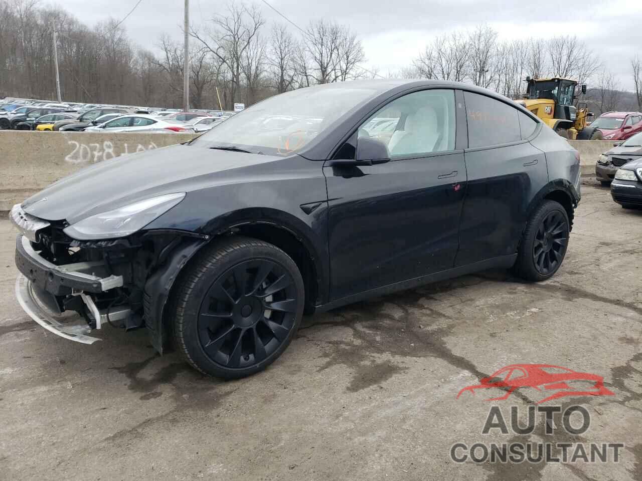 TESLA MODEL Y 2023 - 7SAYGAEEXPF829004