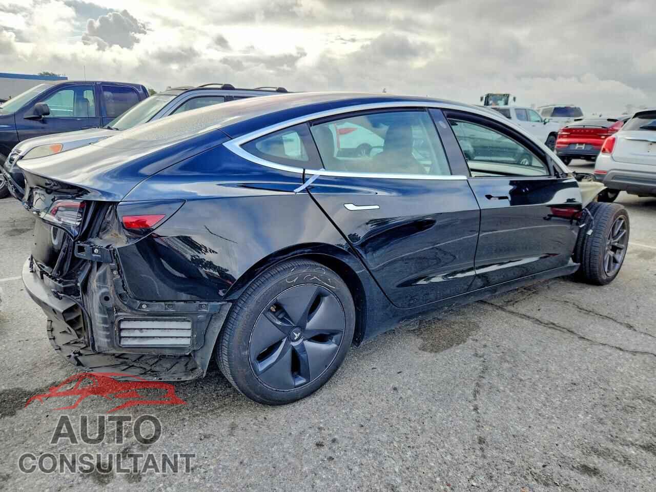 TESLA MODEL 3 2018 - 5YJ3E1EA3JF166070