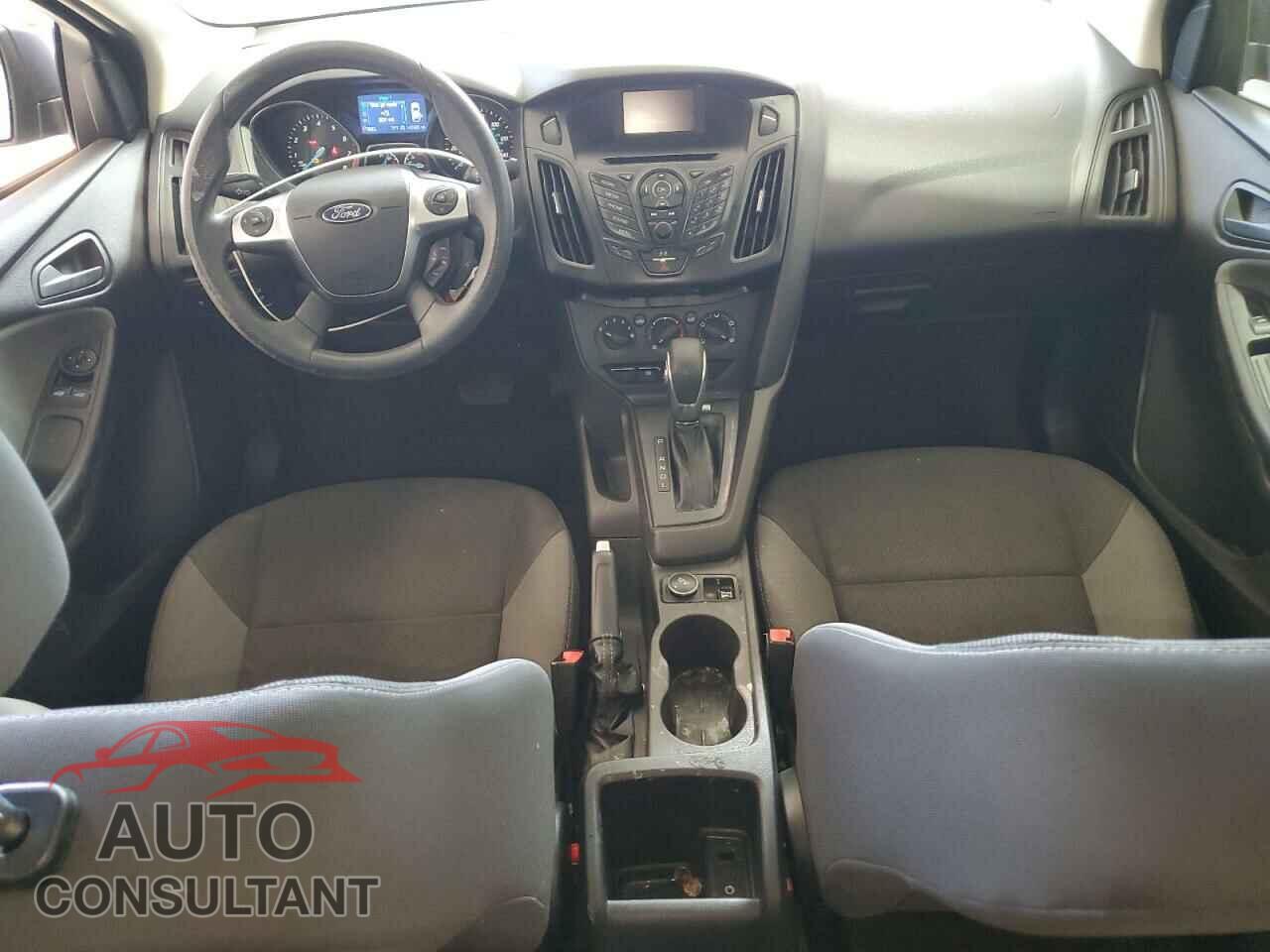 FORD FOCUS 2013 - 1FADP3E28DL331640