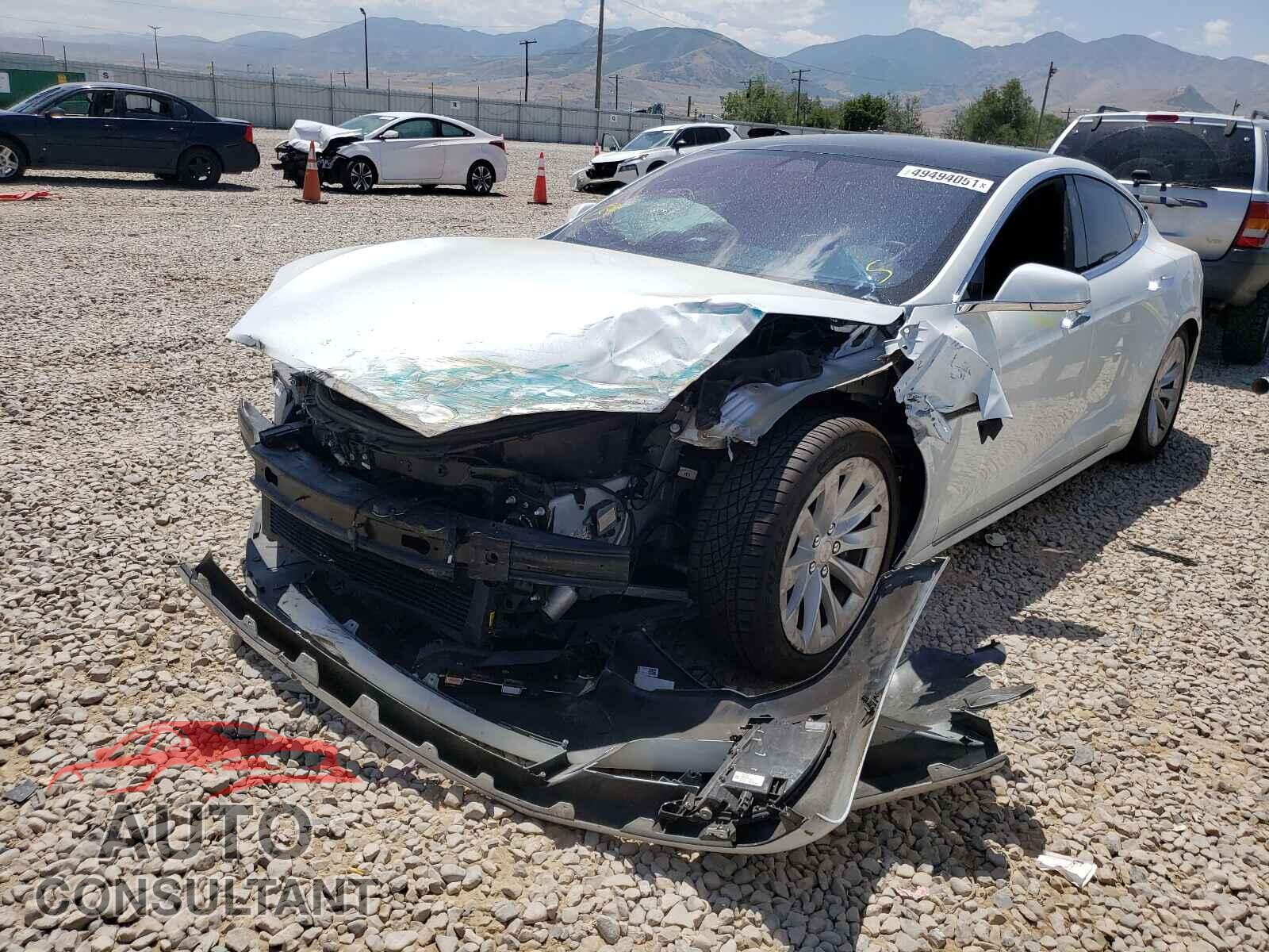TESLA MODEL S 2020 - 5YJSA1E26LF366847