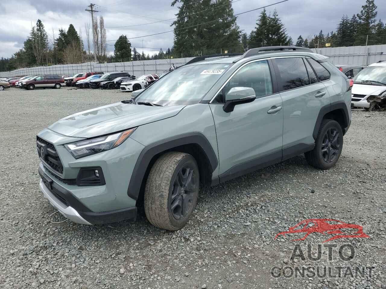 TOYOTA RAV4 2022 - 2T3J1RFV3NW261134