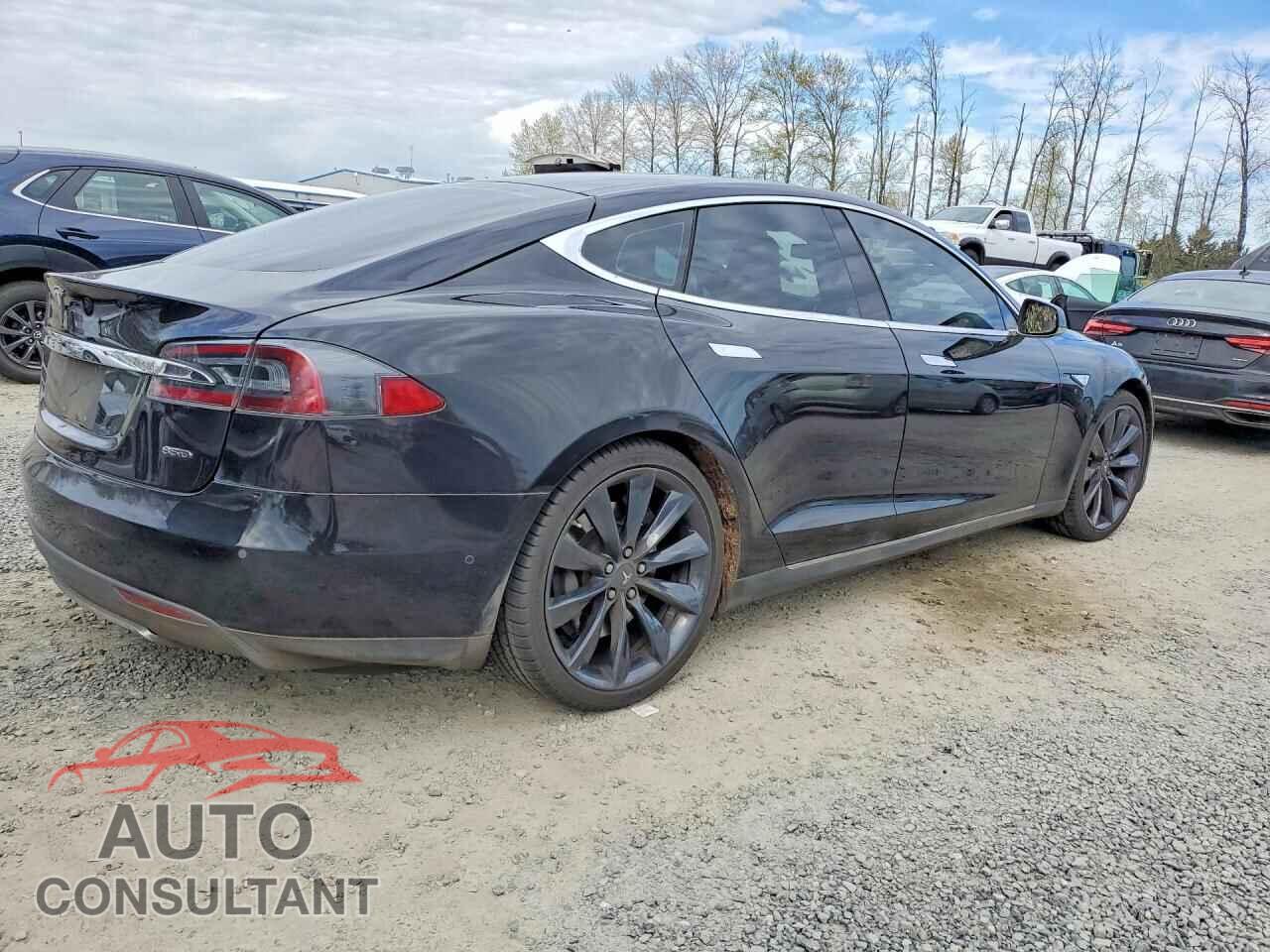 TESLA MODEL S 2015 - 5YJSA1E23FF116082