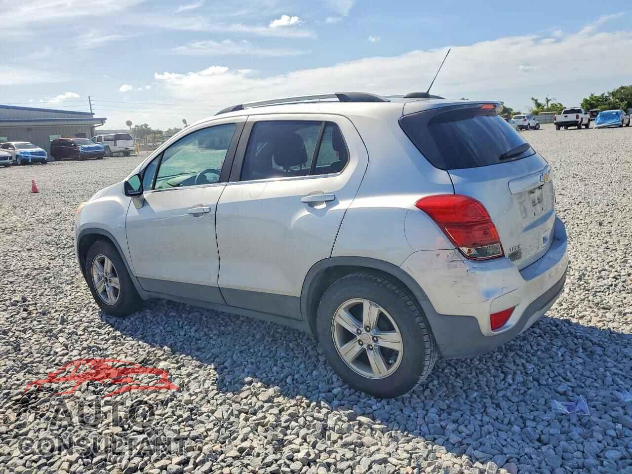 CHEVROLET TRAX 2018 - 3GNCJLSB2JL263080