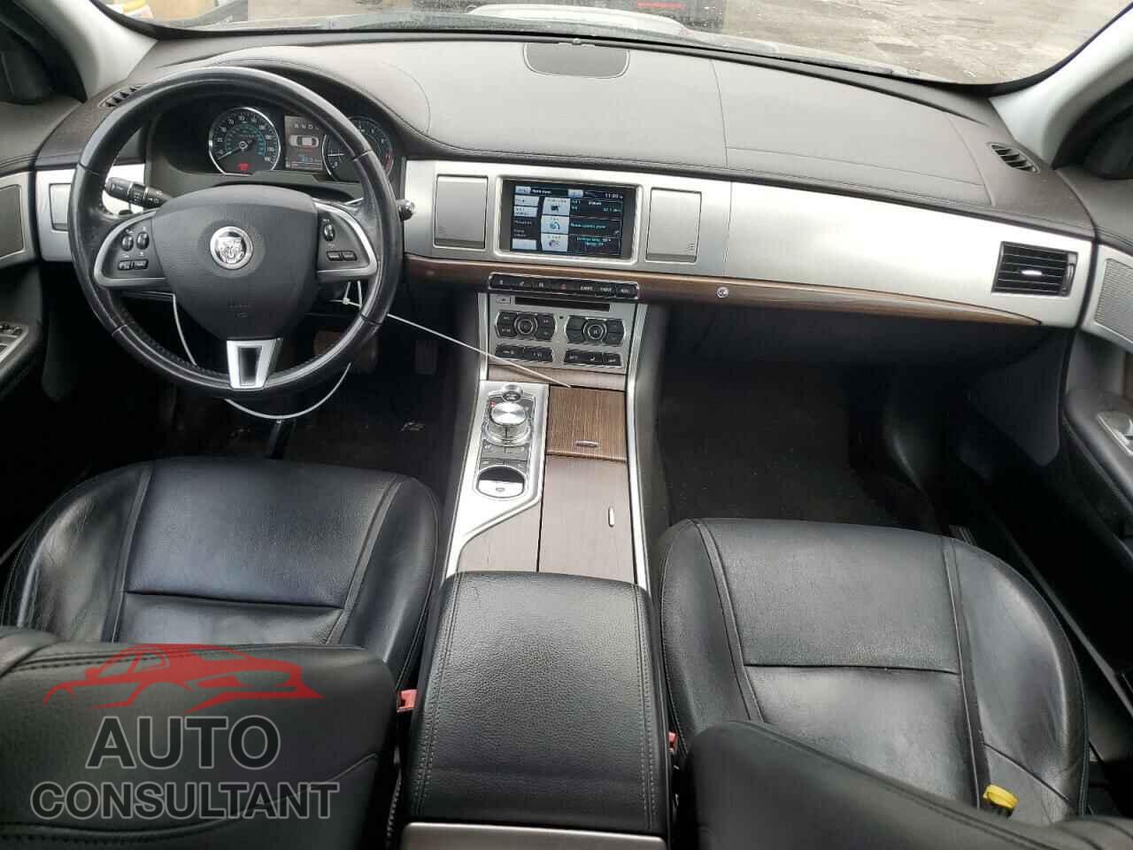 JAGUAR XF 2013 - SAJWJ0EF0D8S81908