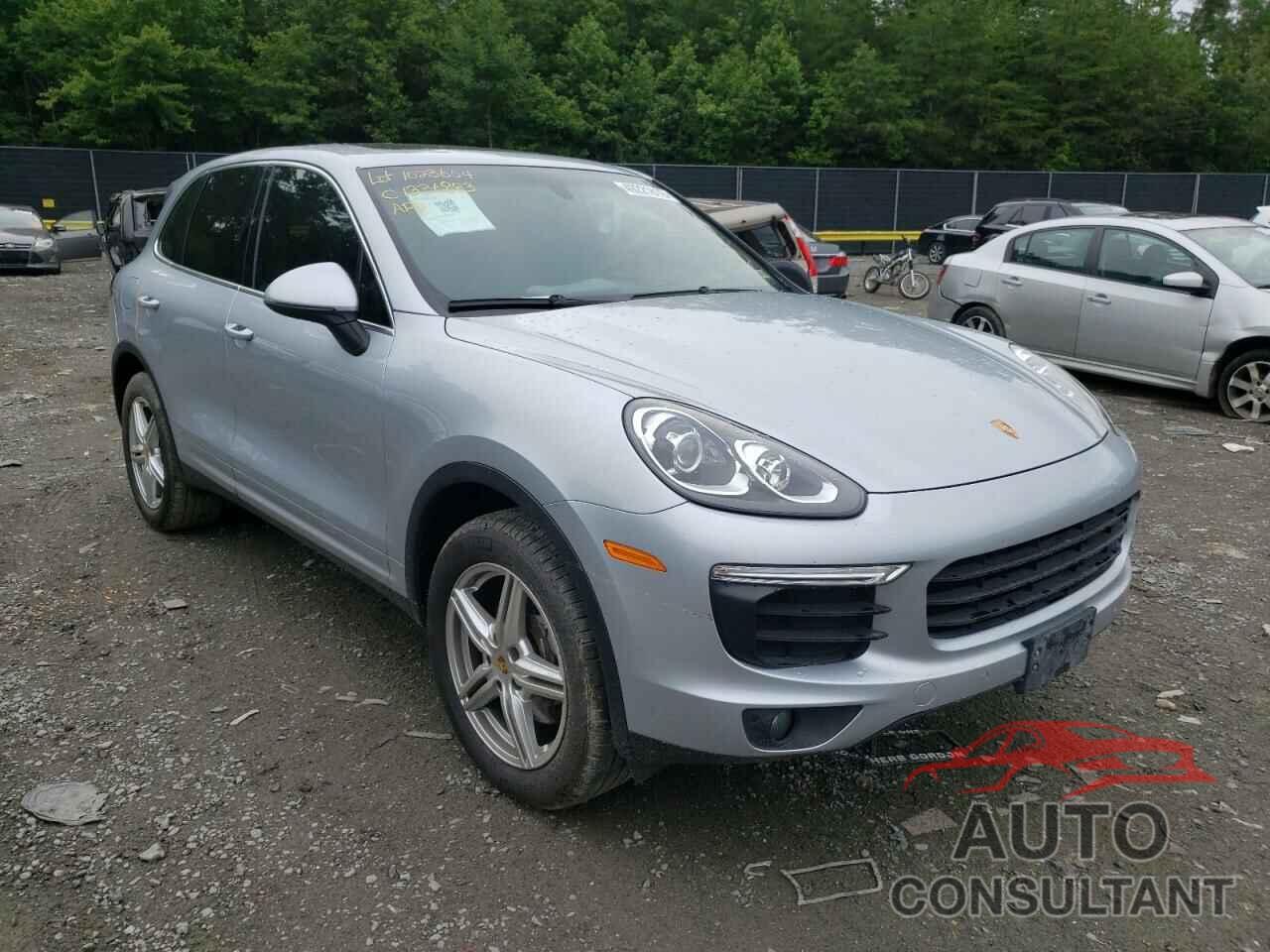 PORSCHE CAYENNE 2016 - WP1AA2A24GKA13294