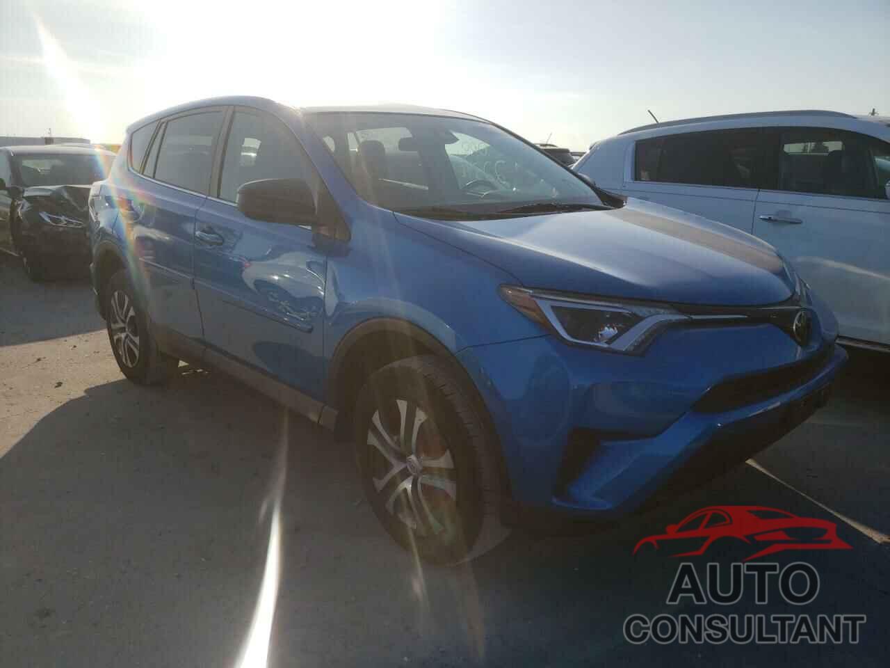 TOYOTA RAV4 2018 - 2T3BFREV2JW841542