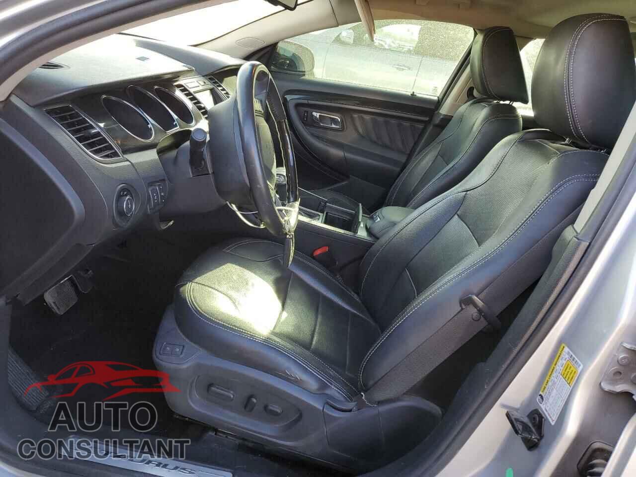 FORD TAURUS 2011 - 1FAHP2FW7BG102871