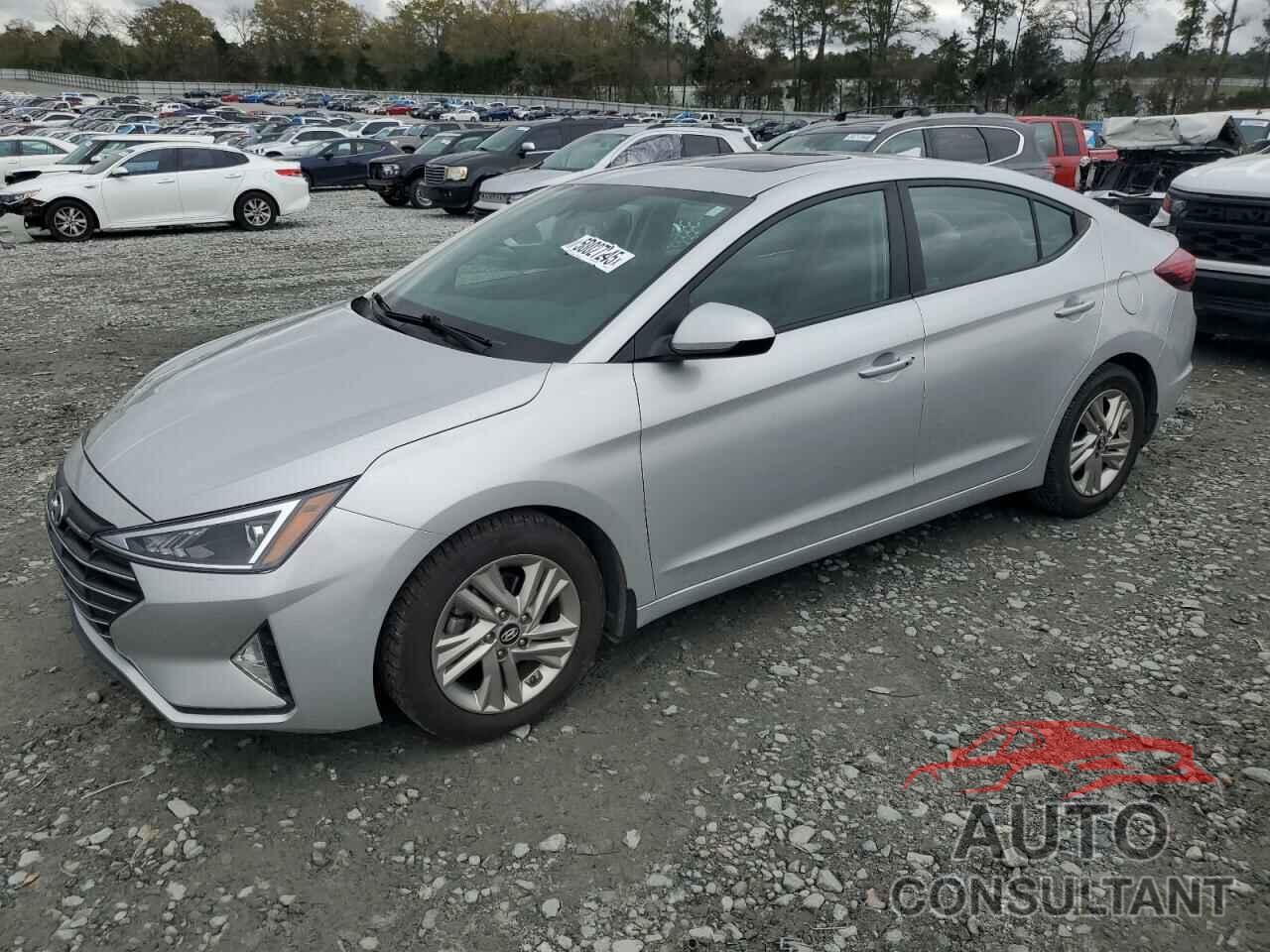 HYUNDAI ELANTRA 2019 - 5NPD84LF8KH481803
