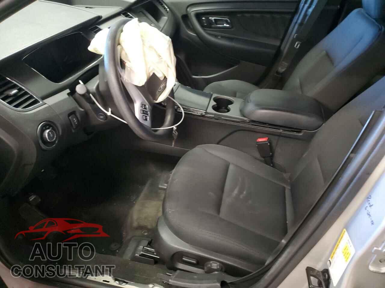 FORD TAURUS 2018 - 1FAHP2L83JG123706