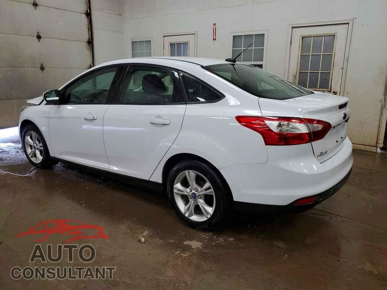FORD FOCUS 2014 - 1FADP3F29EL217890